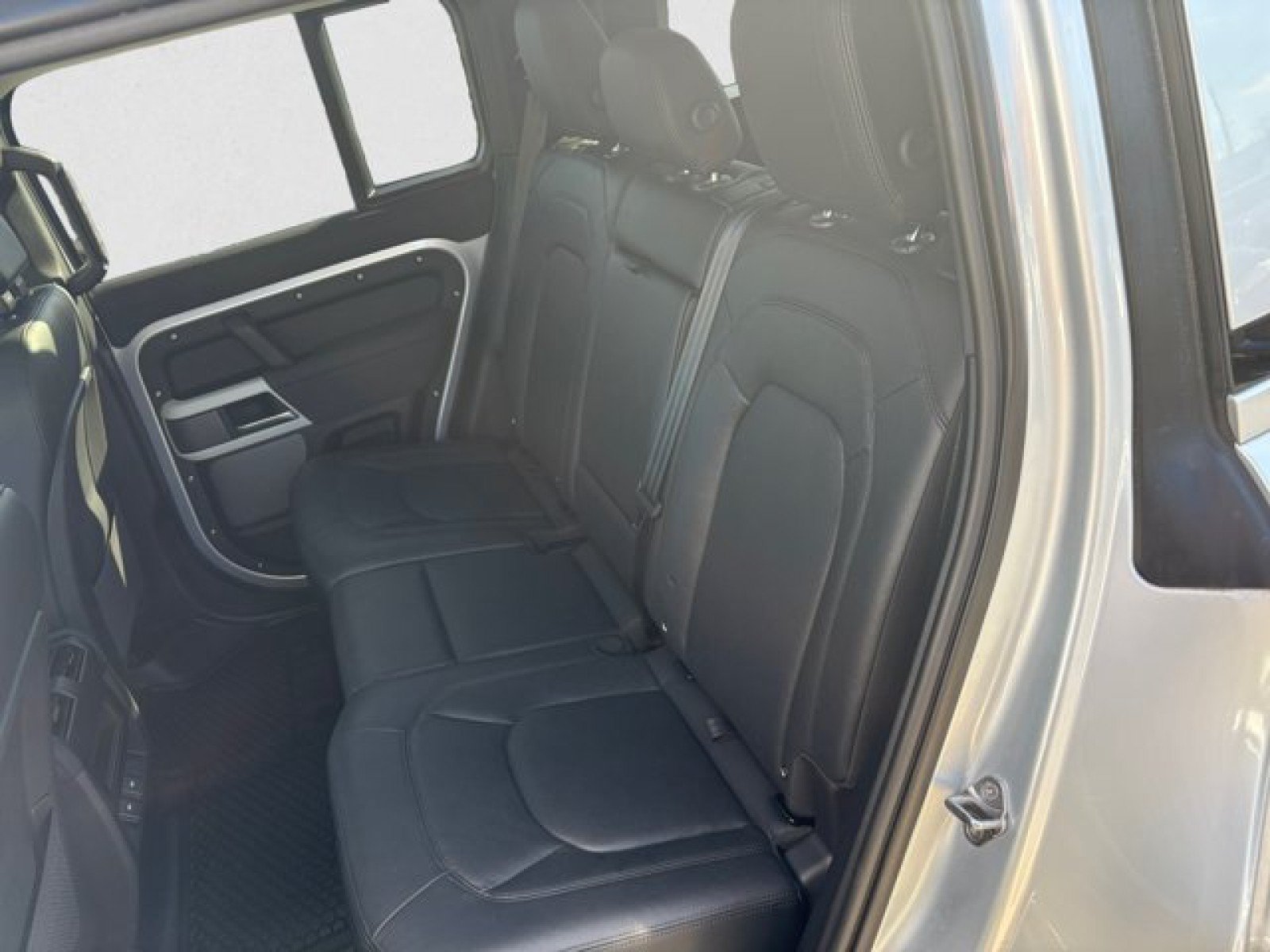 Certified 2023 Land Rover Defender 110 S AWD/4WD image 16