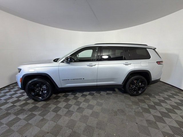 Certified 2023 Jeep Grand Cherokee L Laredo AWD/4WD image 6