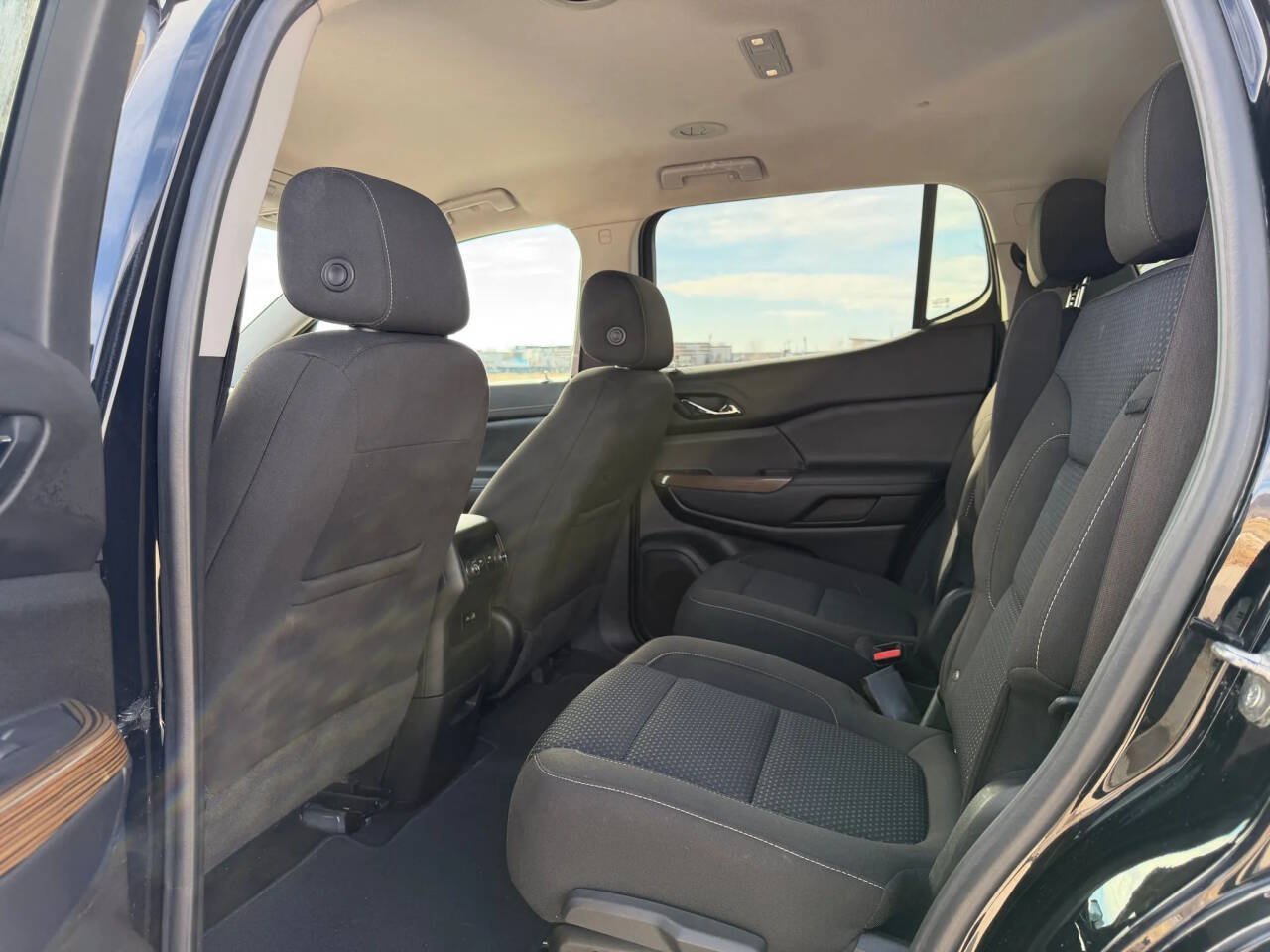 Used 2021 GMC Acadia SLE AWD/4WD image 15