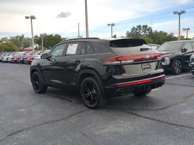 Used 2025 Volkswagen Atlas Cross Sport SEL R-Line AWD/4WD image 8