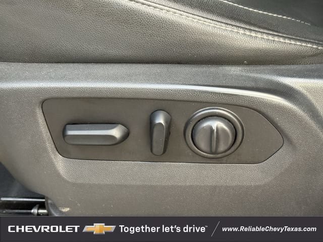 Used 2021 Chevrolet Silverado 2500 LTZ w/ LTZ Convenience Package AWD/4WD image 33