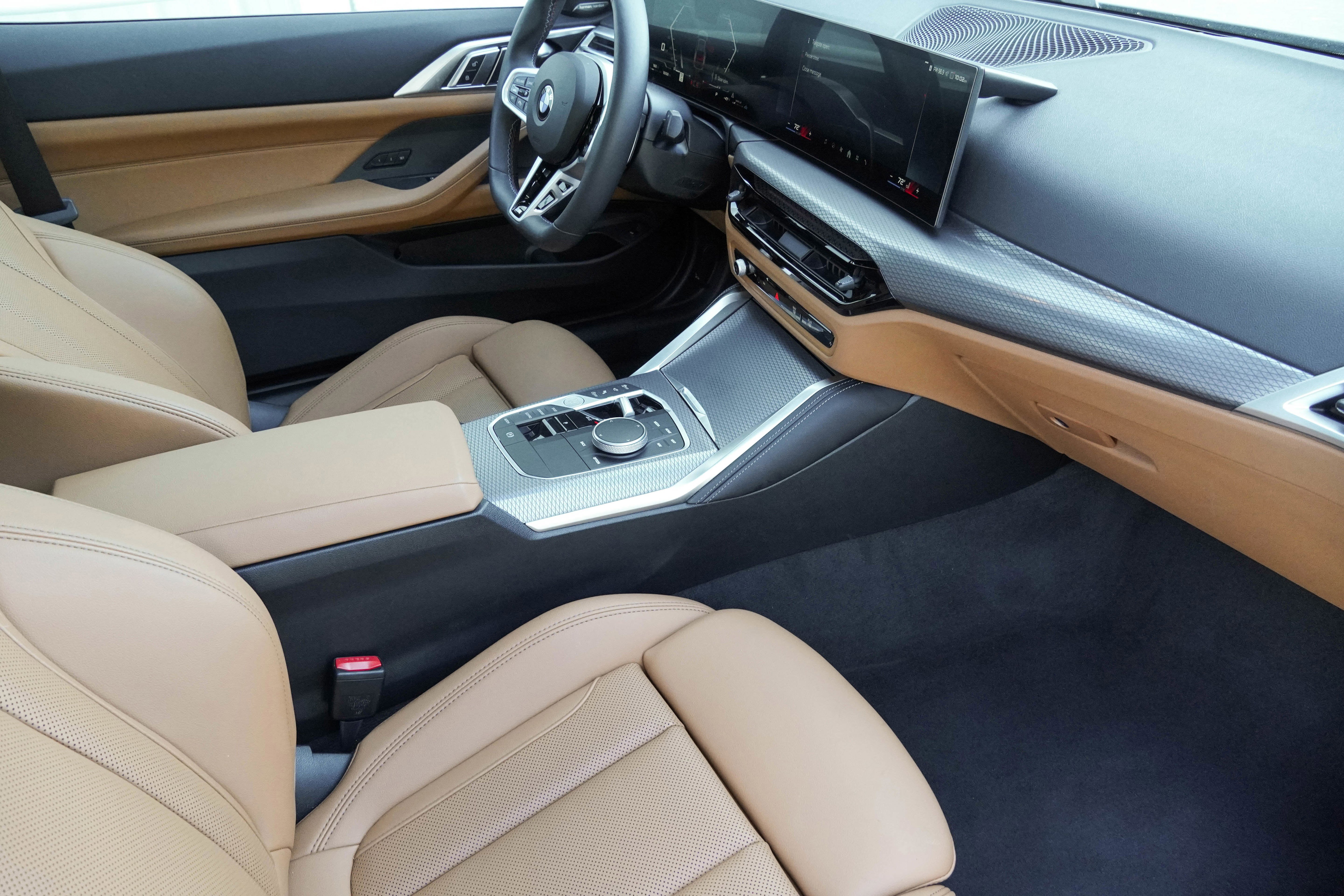 Certified 2026 BMW M440i Coupe image 10