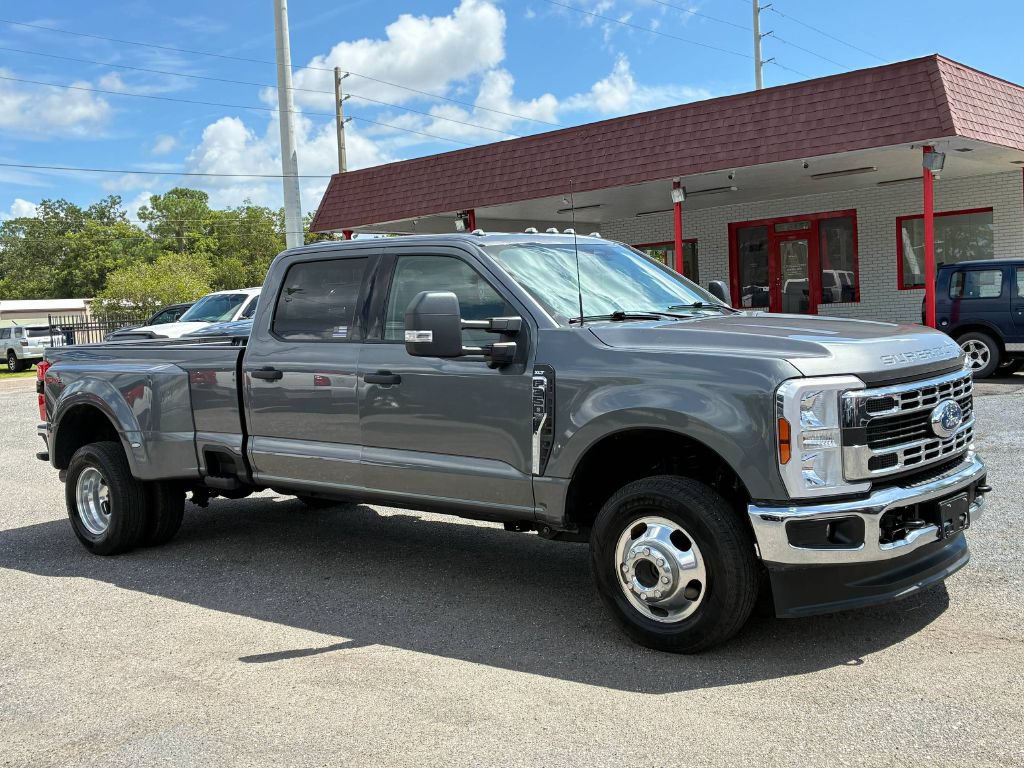 Used 2024 Ford F350 XLT w/ 360-Degree Camera Package AWD/4WD image 7