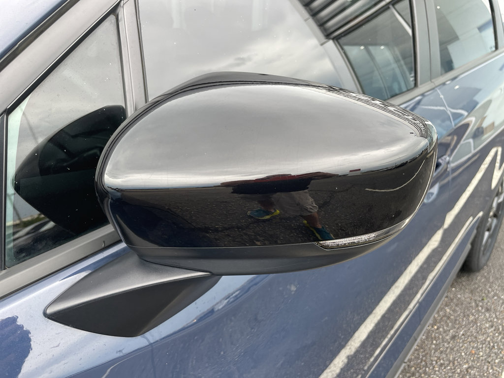 Used 2024 Subaru Ascent Onyx Edition image 6