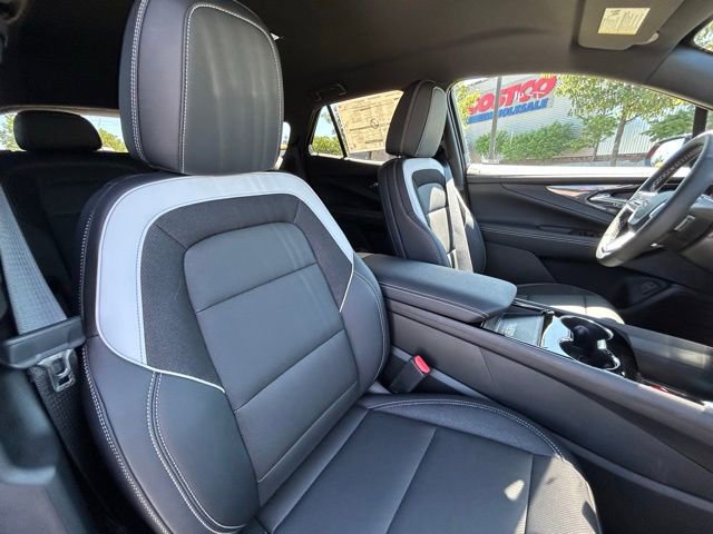 New 2025 Chevrolet Blazer EV LT AWD/4WD image 37