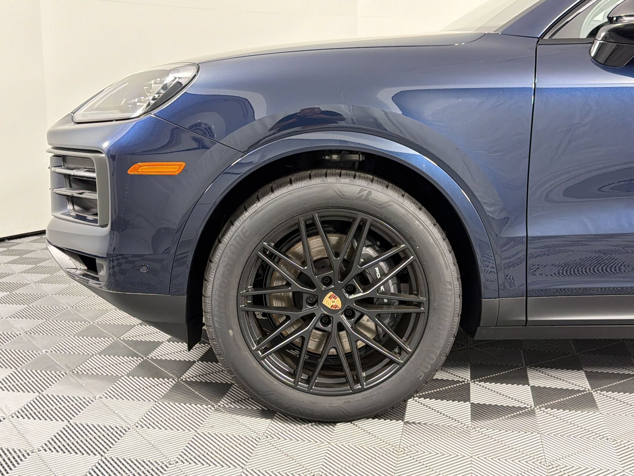 Certified 2026 Porsche Cayenne Coupe AWD/4WD image 7