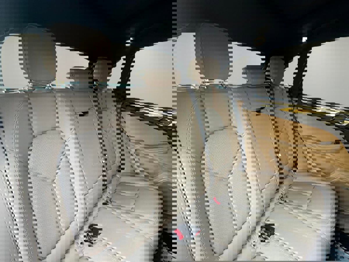 Used 2020 Porsche Macan image 15