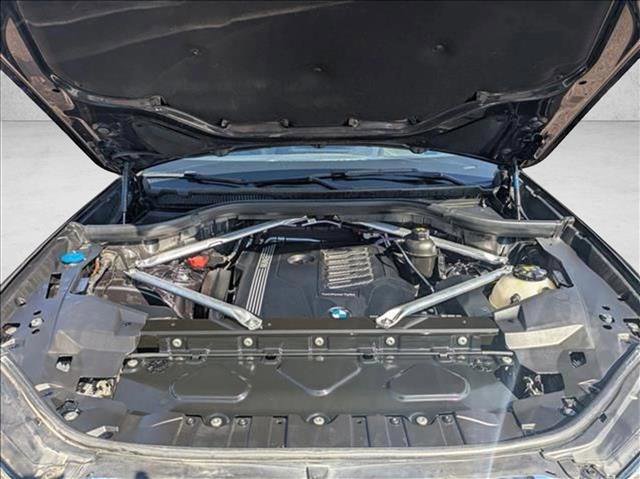 Used 2022 BMW X5 xDrive40i w/ Premium Package image 25