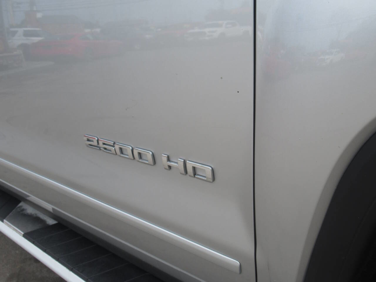 Used 2017 GMC Sierra 2500 SLE w/ Suspension Package, Off-Road AWD/4WD image 6