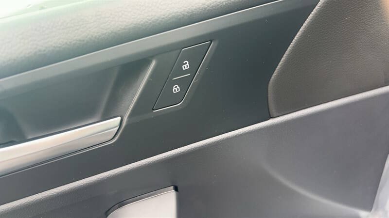Used 2019 Volkswagen Jetta S w/ Driver Assistance Package FWD image 14