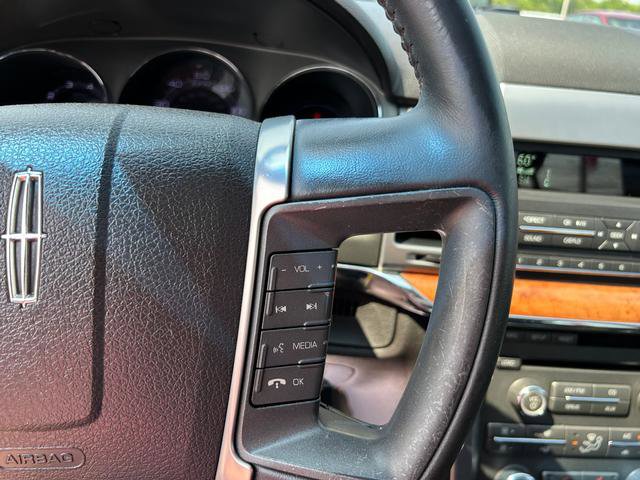 Used 2011 Lincoln MKZ 4dr Sdn FWD image 20