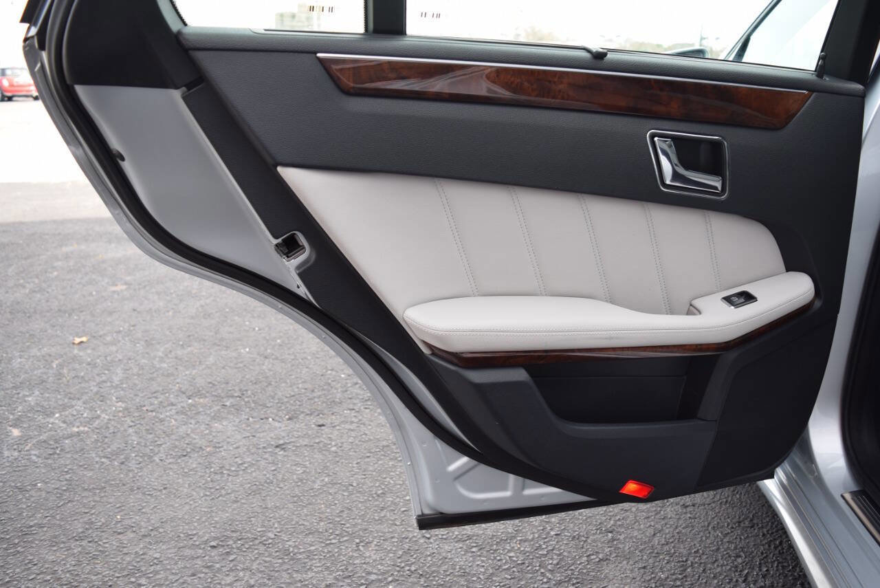 Used 2011 Mercedes-Benz E 350 4MATIC Wagon image 48
