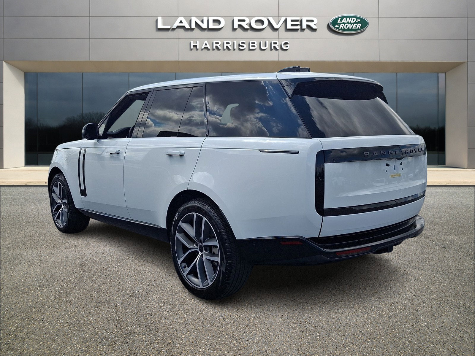 New 2026 Land Rover Range Rover SE AWD/4WD image 2