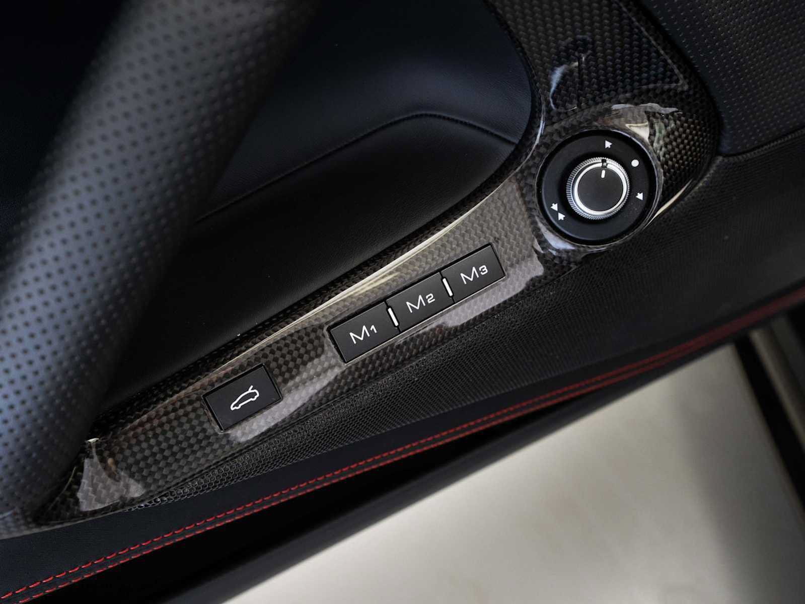 Used 2021 Ferrari 812 GTS RWD image 18