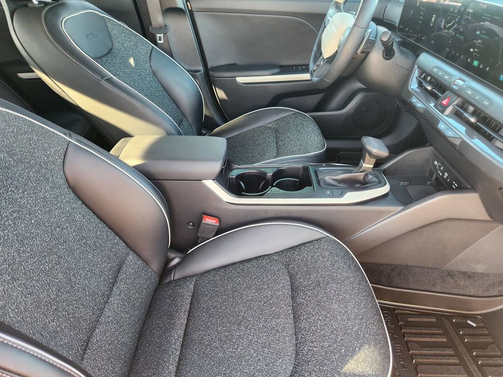Used 2025 Kia K4 GT-Line image 19