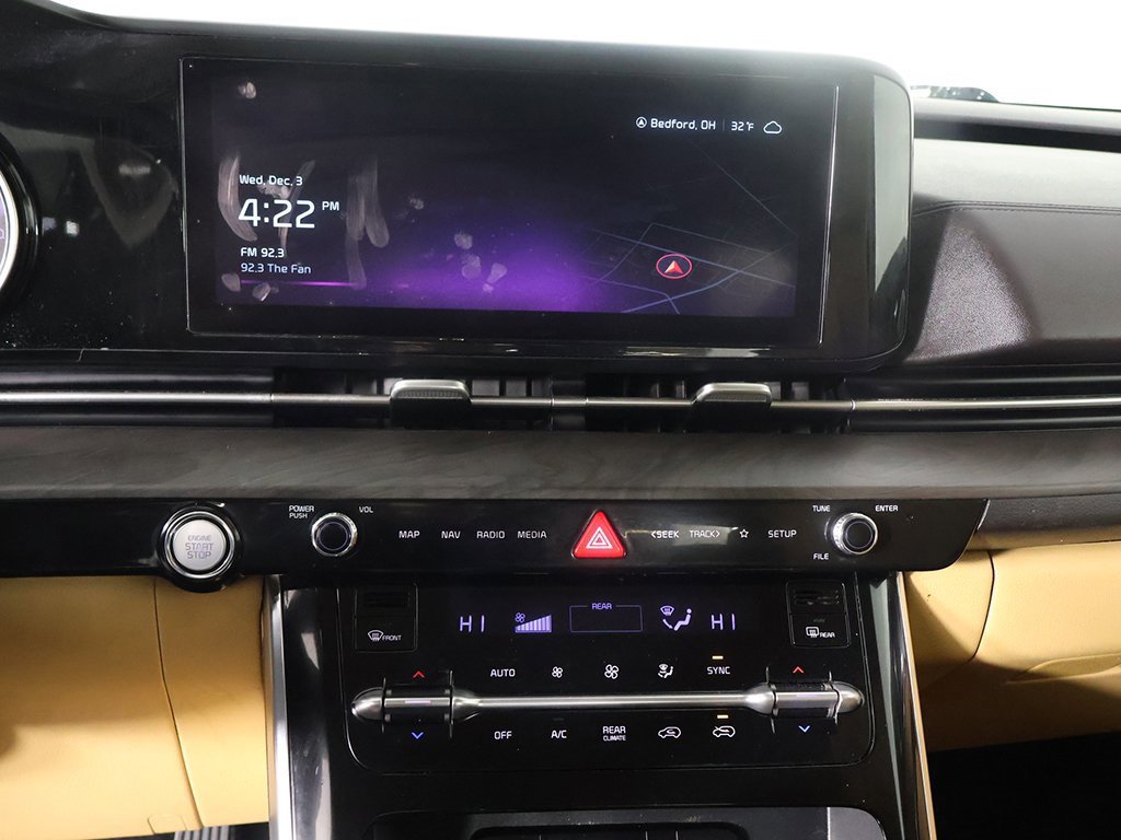 Used 2023 Kia Carnival EX image 41