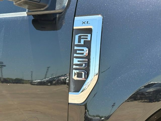 Used 2022 Ford F350 XL w/ Power Equipment Group AWD/4WD image 9