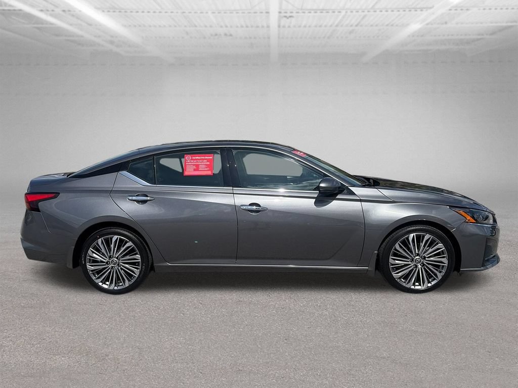Certified 2025 Nissan Altima 2.5 SL FWD image 7