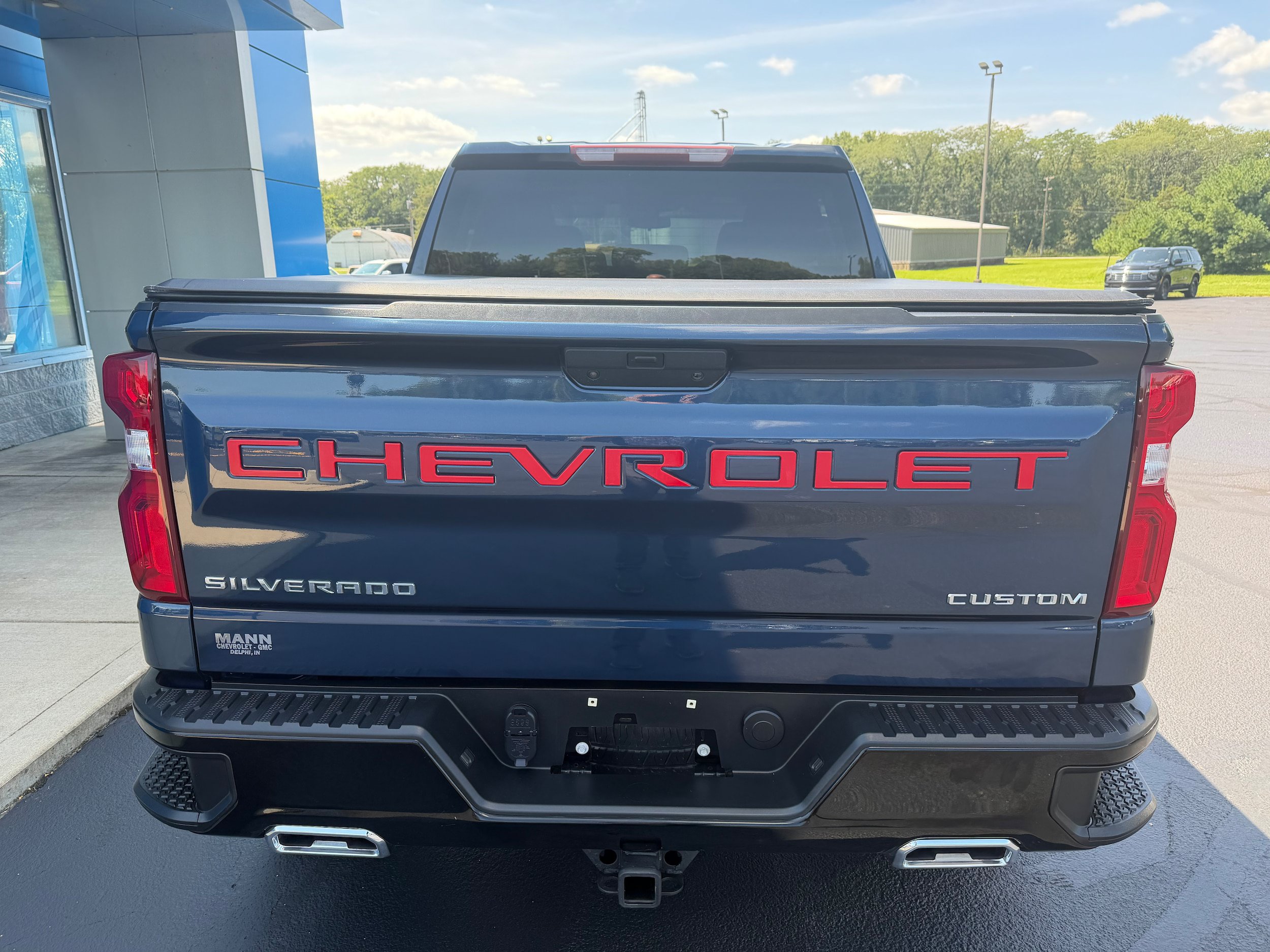 Used 2021 Chevrolet Silverado 1500 Custom Trail Boss AWD/4WD image 7