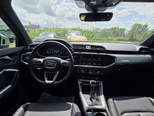 Certified 2024 Audi Q3 2.0T Premium image 16