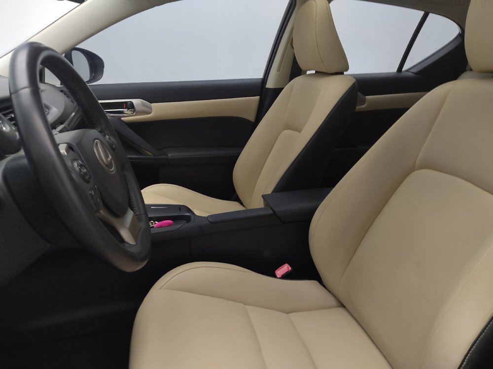 Used 2015 Lexus CT 200h FWD image 17