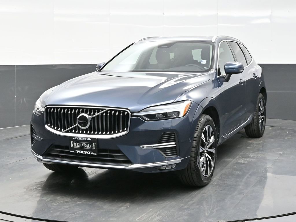 Used 2023 Volvo XC60 B5 Plus image 2