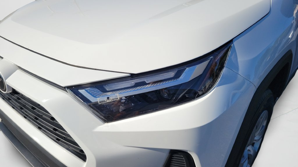 Used 2024 Toyota RAV4 LE FWD image 23