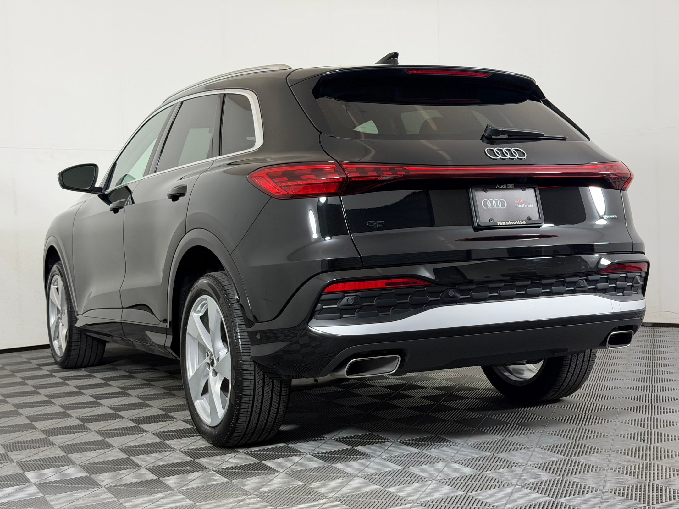Certified 2026 Audi Q5 Premium AWD/4WD image 3