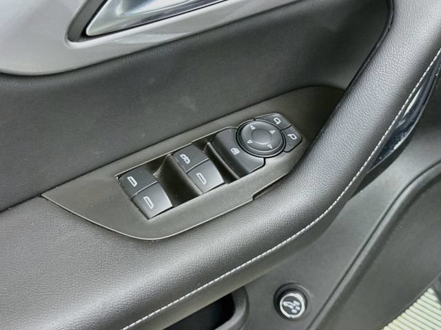 Used 2023 Chevrolet Blazer LT w/ Convenience Package FWD image 18