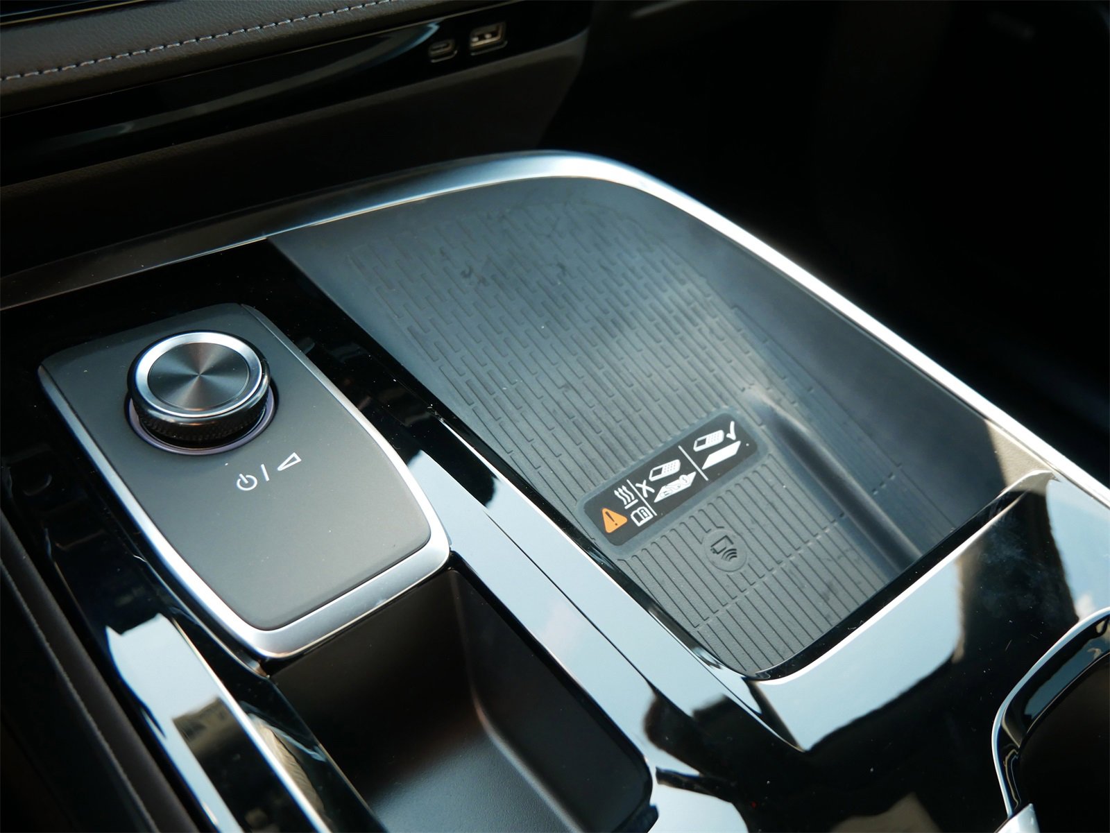 New 2026 Buick Enclave Sport Touring w/ Power Package image 12