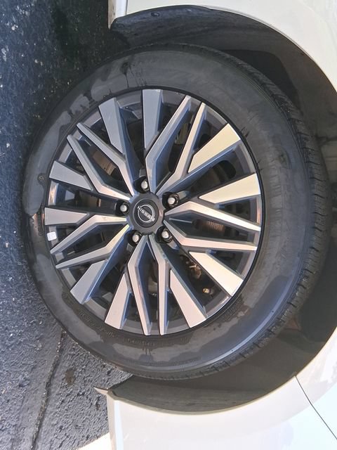 Used 2025 Nissan Altima 2.5 SV AWD/4WD image 8
