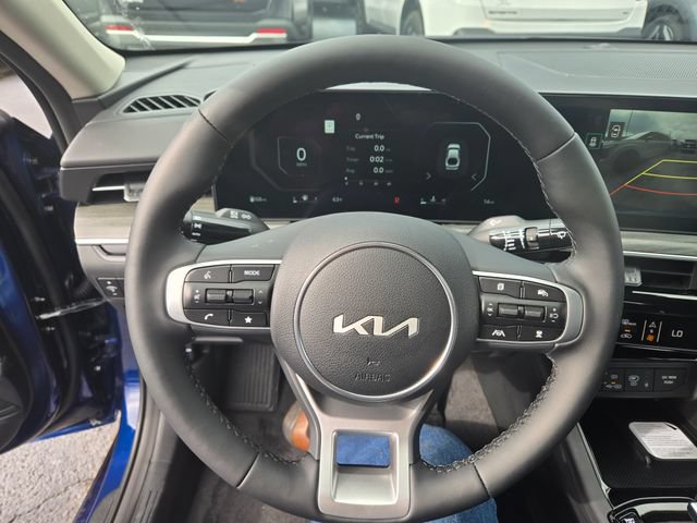 New 2026 Kia K5 EX FWD image 17