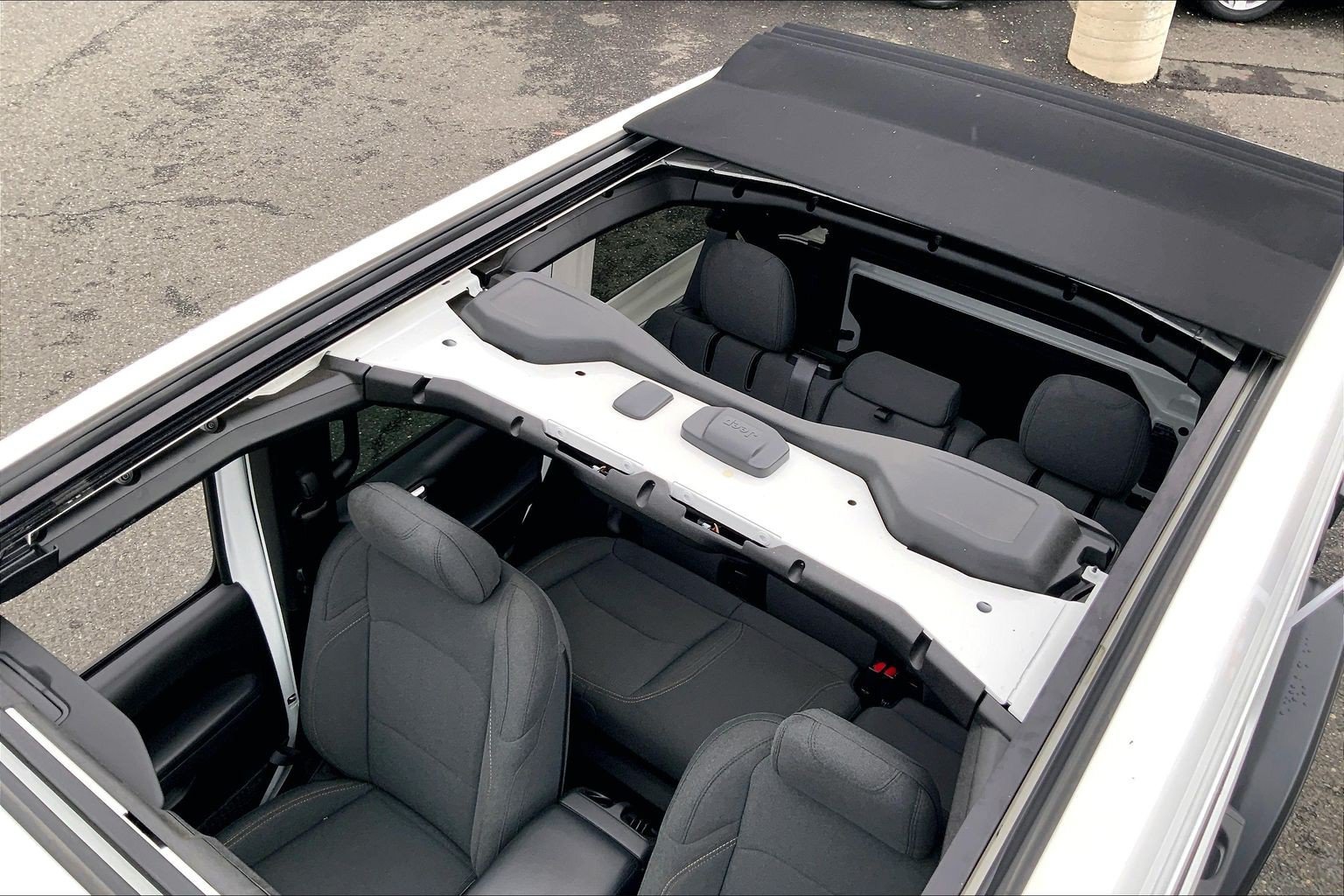 Certified 2024 Jeep Wrangler Unlimited AWD/4WD image 30