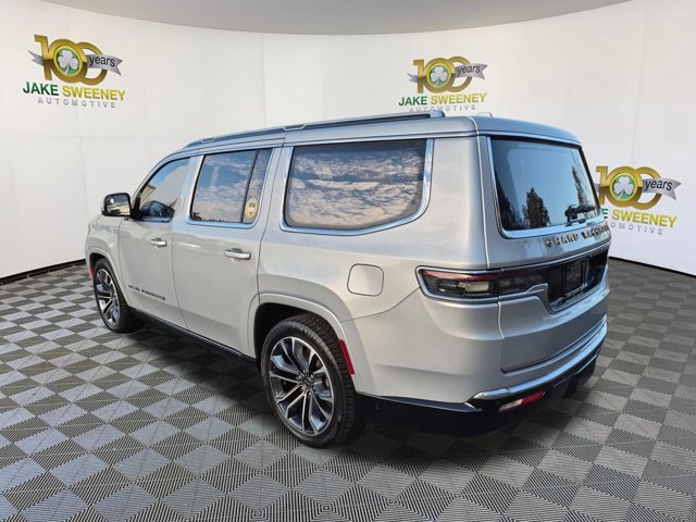 Used 2022 Jeep Grand Wagoneer Series III w/ Rear Seat Video Group 1 AWD/4WD image 7