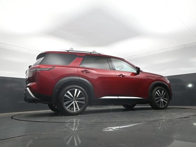 Used 2024 Nissan Pathfinder Platinum FWD image 29