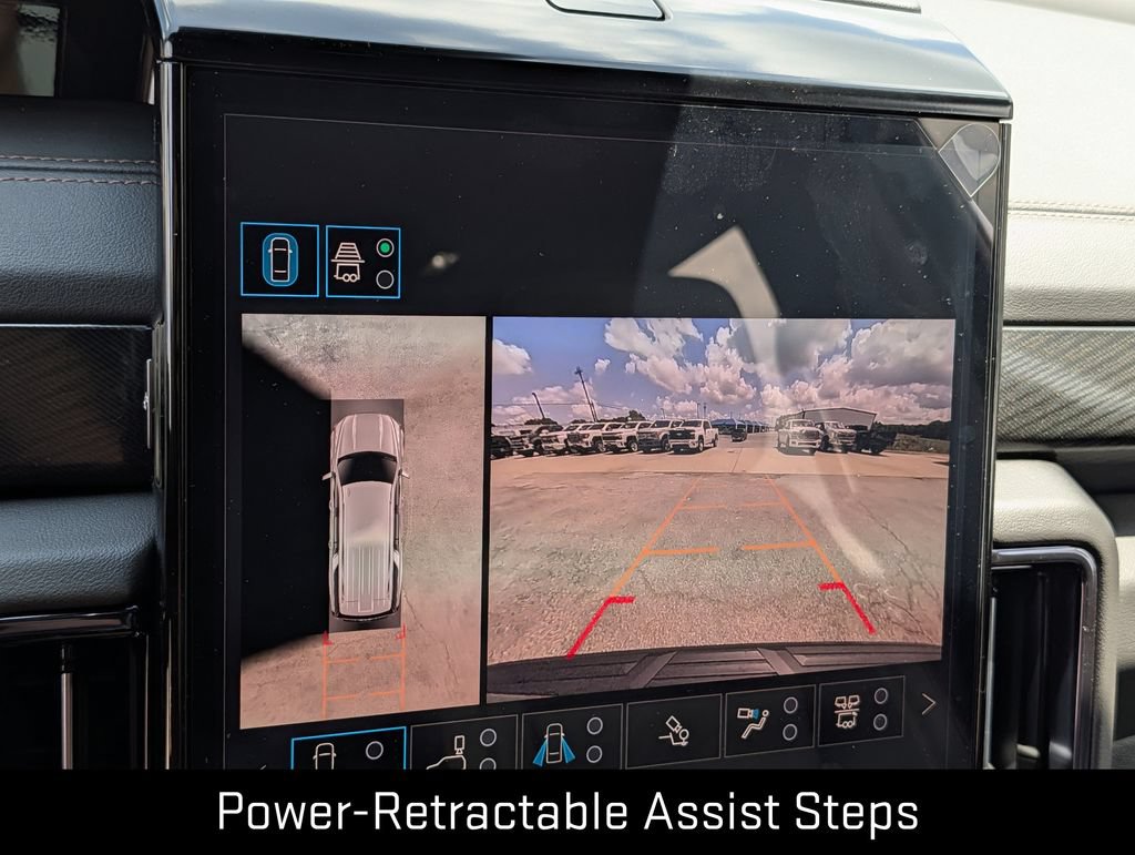 New 2026 GMC Yukon XL AT4 w/ AT4 Premium Plus Package AWD/4WD image 18