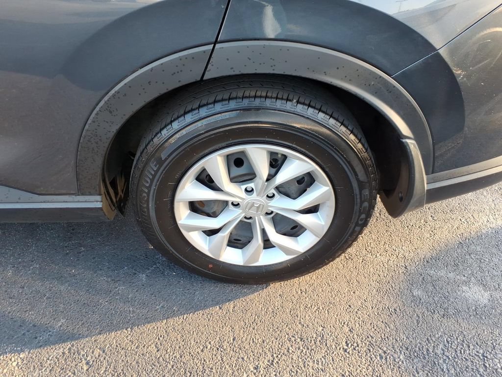 Used 2025 Honda CR-V LX image 7