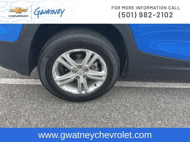 Used 2024 GMC Terrain SLE image 11