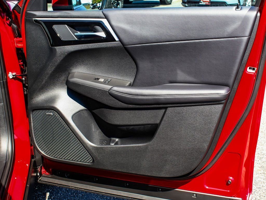 New 2025 Mitsubishi Outlander SE AWD/4WD image 13