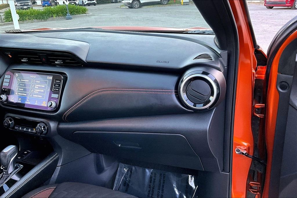 Used 2023 Nissan Kicks SR image 26