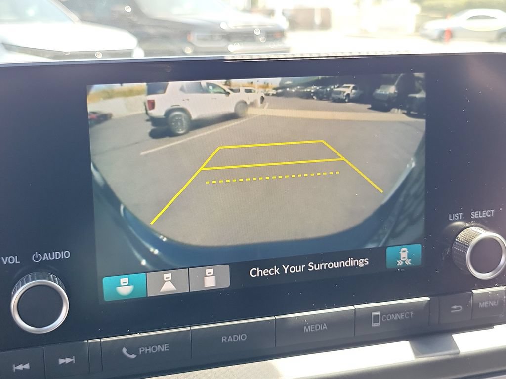 Used 2024 Honda Pilot Sport image 32