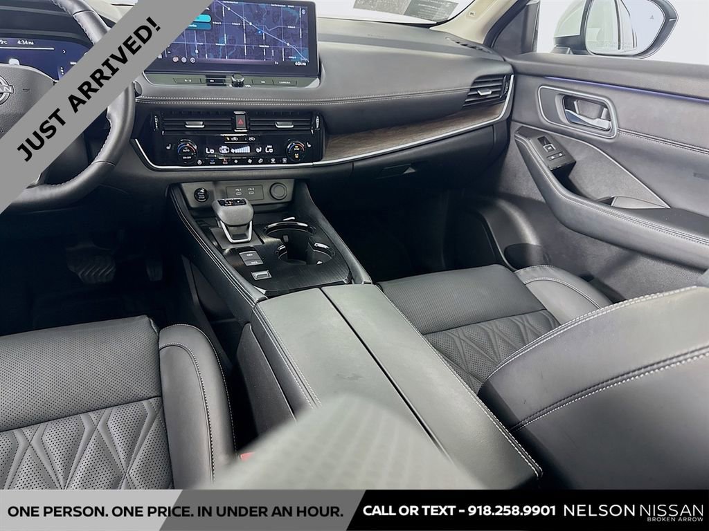 Certified 2025 Nissan Rogue Platinum w/ Platinum Premium Package image 25