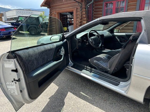 Used 2000 Chevrolet Camaro Z28 image 6