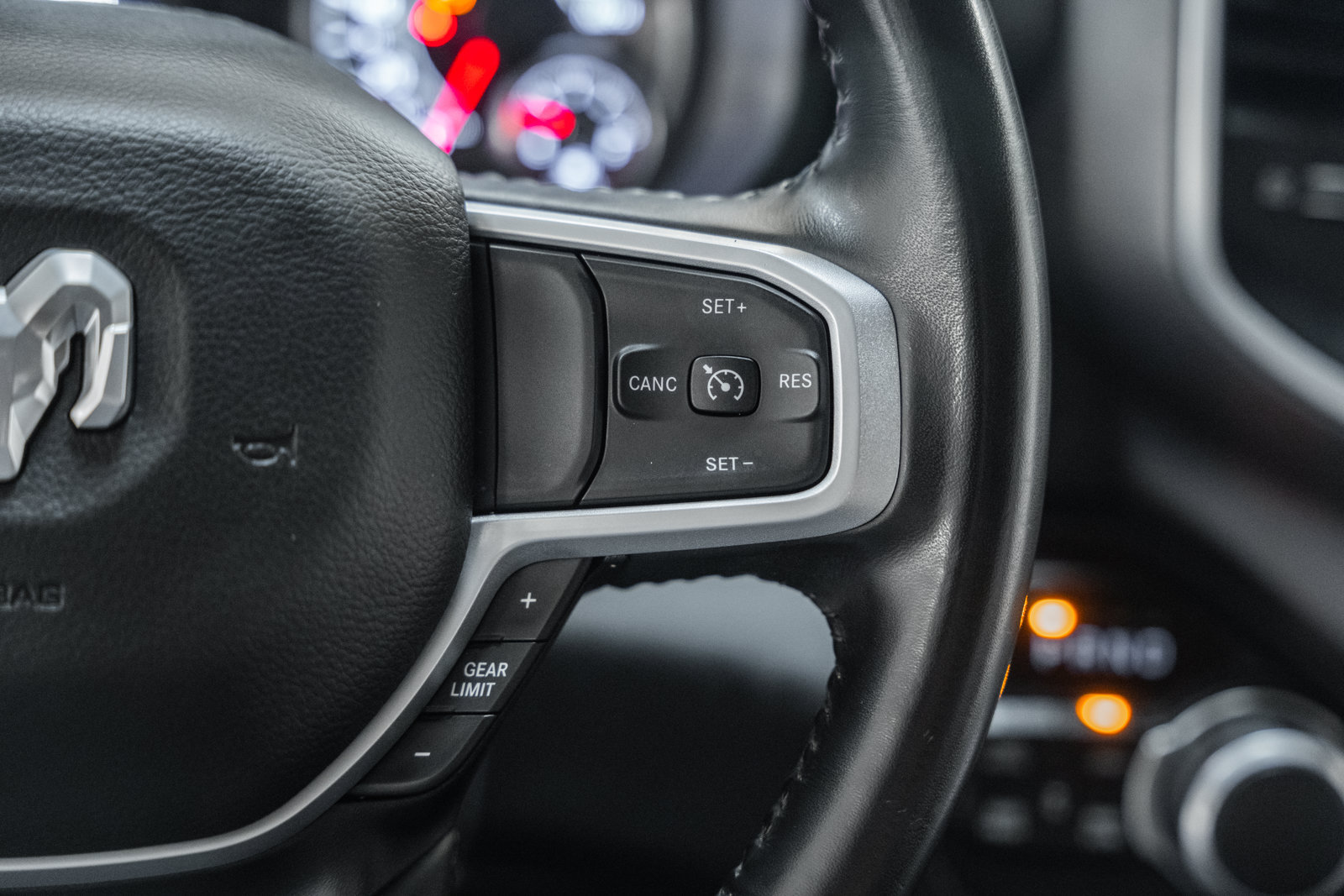 Used 2020 RAM 1500 Big Horn AWD/4WD image 30
