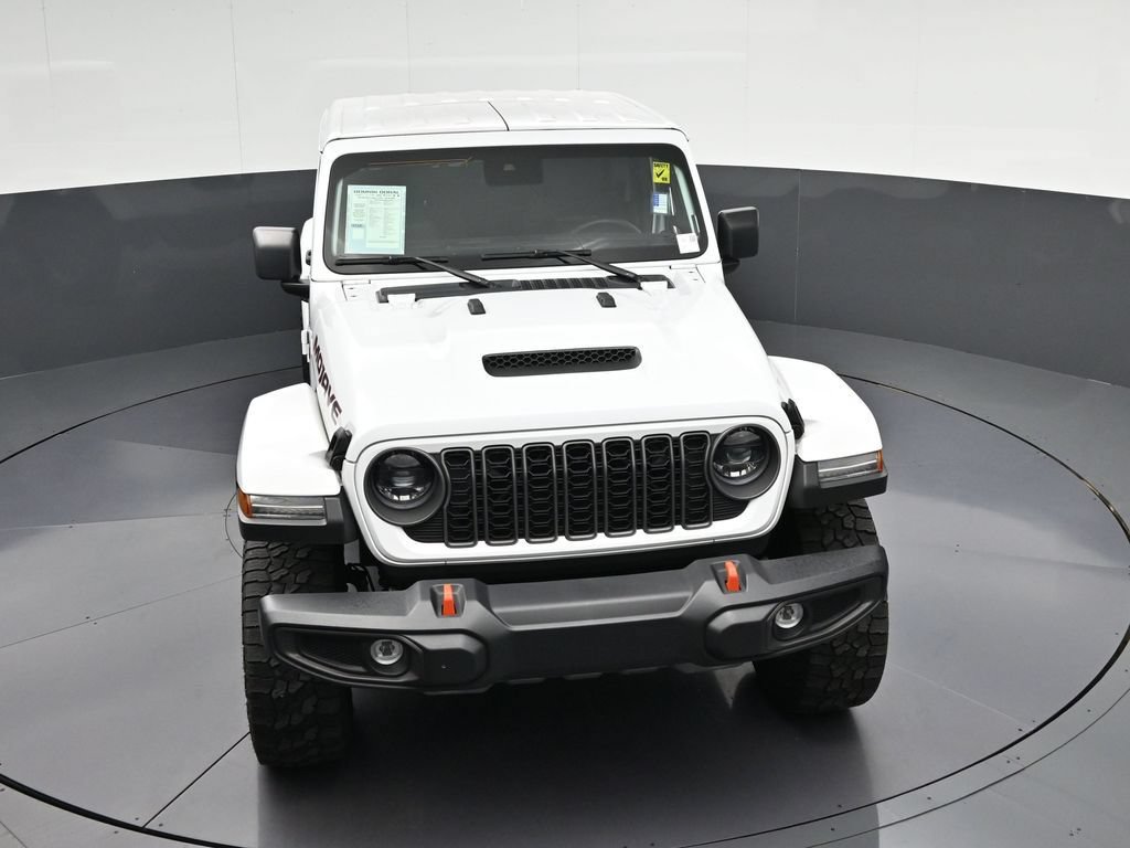 Used 2025 Jeep Gladiator Mojave w/ Convenience Group AWD/4WD image 24