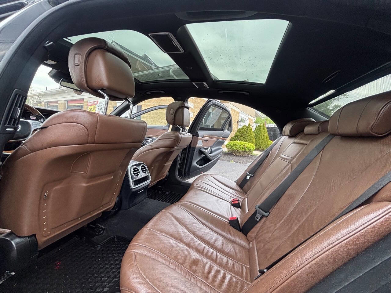 Used 2015 Mercedes-Benz S 550 4MATIC Sedan image 8