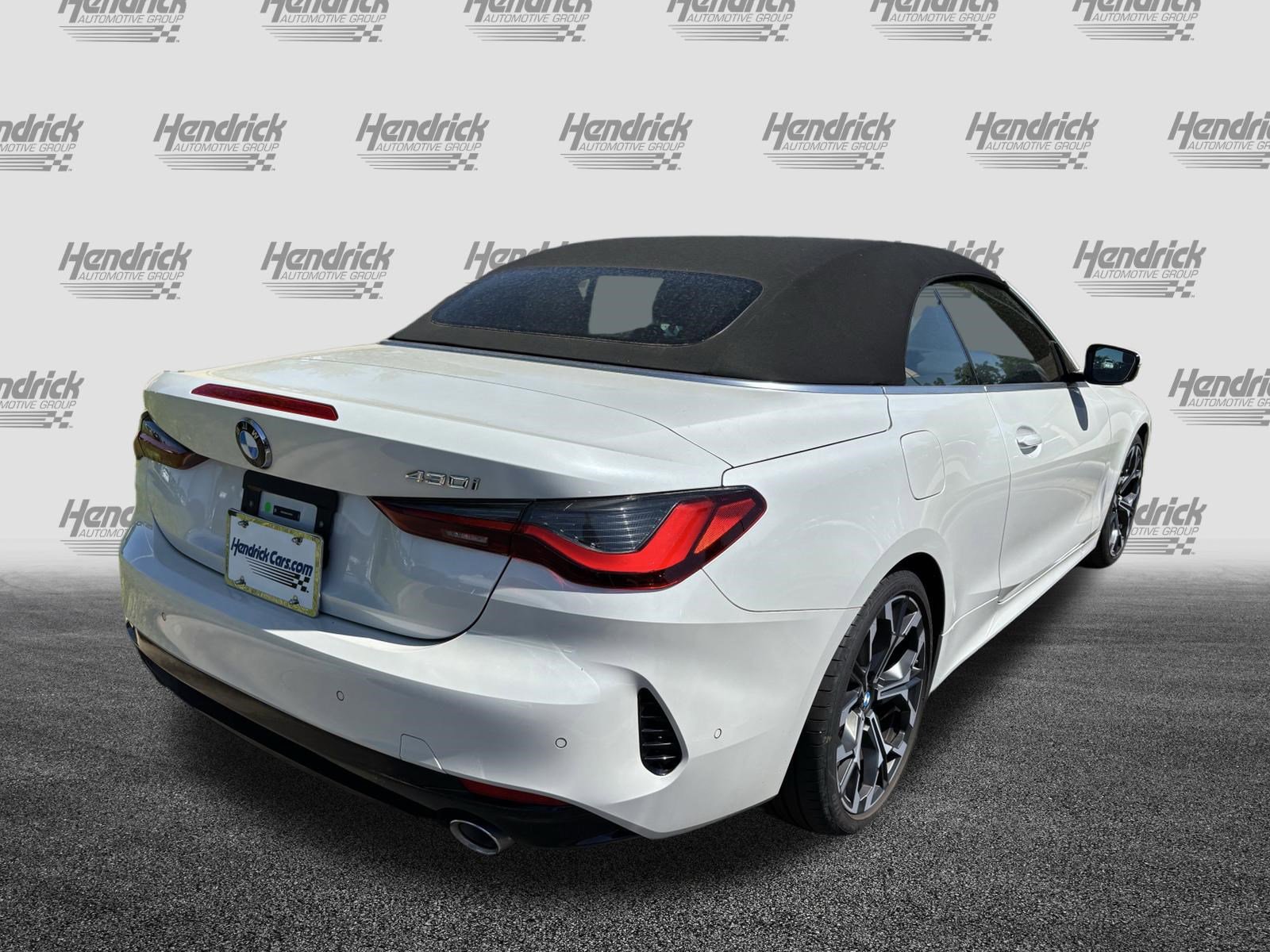 Used 2025 BMW 430i Convertible image 10
