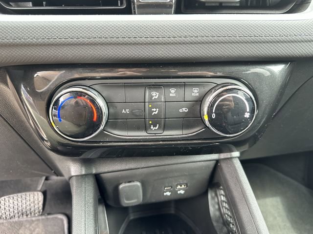 Used 2025 Chevrolet TrailBlazer LT AWD/4WD image 18