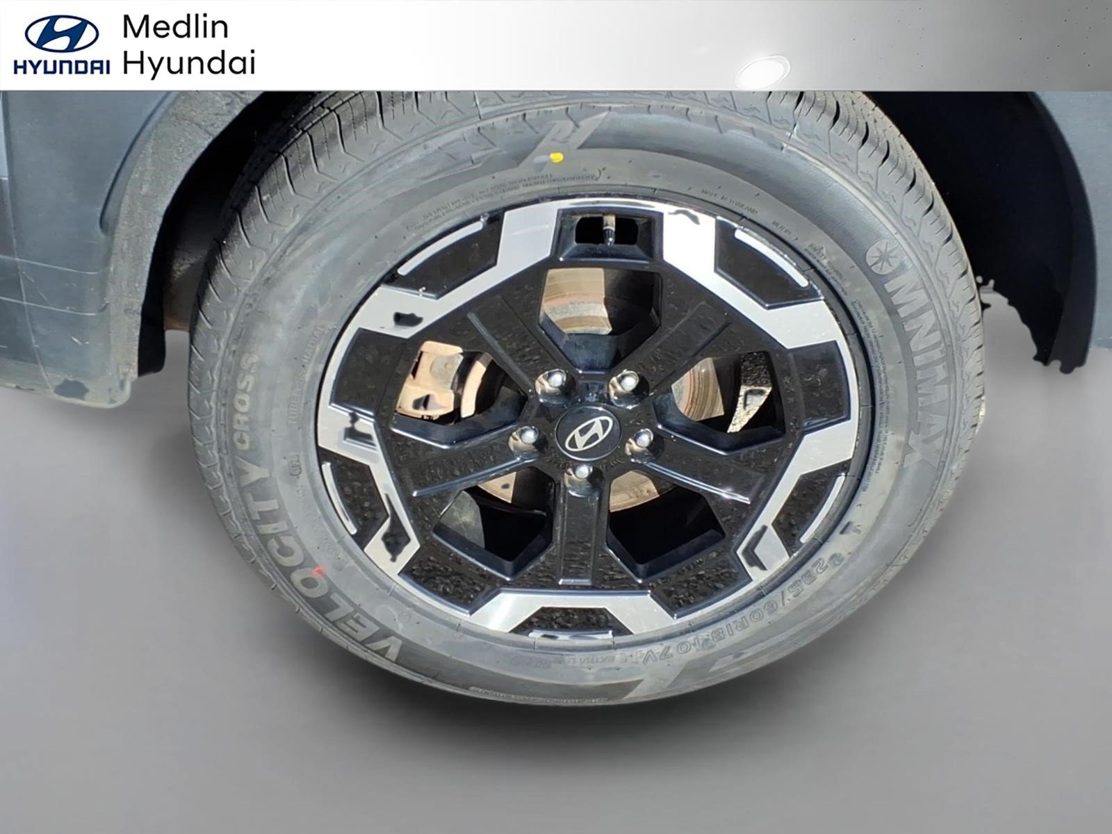 Used 2025 Hyundai Santa Fe SE FWD image 5