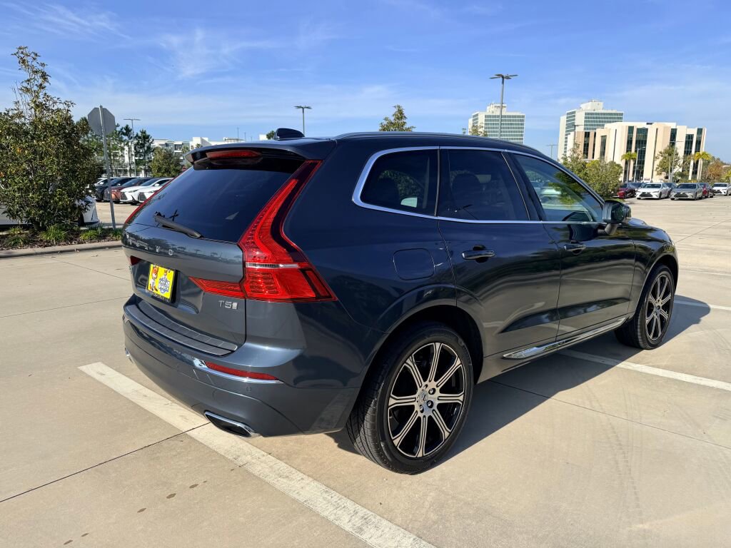 Used 2020 Volvo XC60 T5 Inscription w/ Protection Package Premier image 3